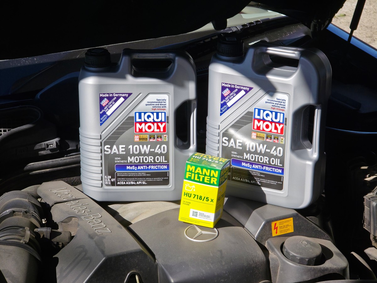 Aceite Liqui Moly y filtro MANN listos para un servicio de aceite