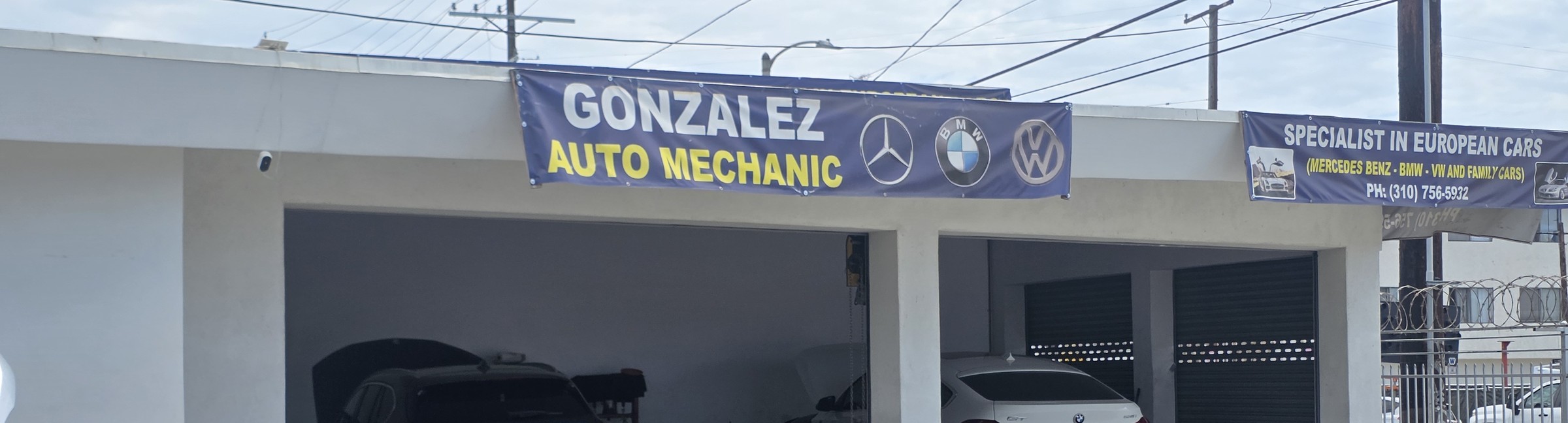 El letrero de Gonzalez Auto Mechanic en Wilmington, CA